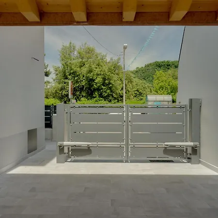 New! La Rosa Di Greta - 2 E-bikes, Private Parking E 2 Colonnine Elettriche Di Ricarica