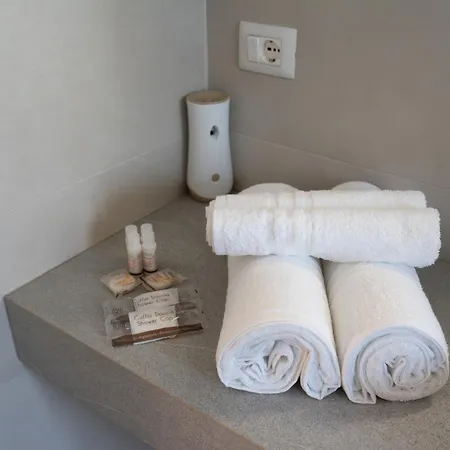 La Rosa Di Greta - 2 E-bikes, Private Parking E 2 Colonnine Elettriche Di Ricarica Appartamento Gorizia