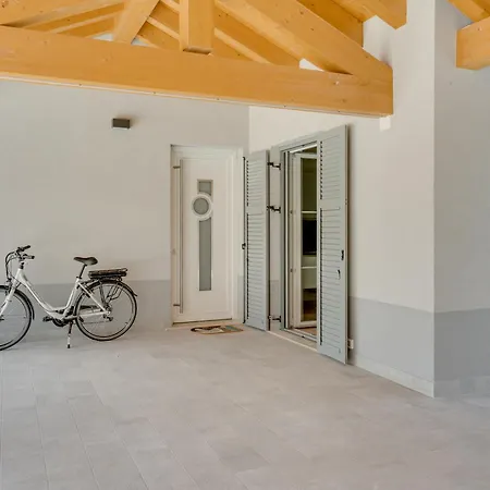 Appartamento La Rosa Di Greta - 2 E-bikes, Private Parking E 2 Colonnine Elettriche Di Ricarica *