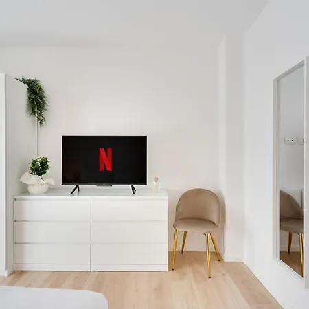 New! La Rosa Di Greta - 2 E-bikes, Private Parking E 2 Colonnine Elettriche Di Ricarica * Γκορίτσια